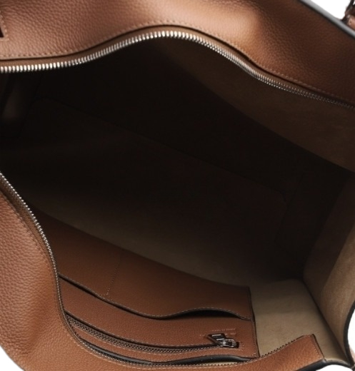 Buckle zipper tote bag