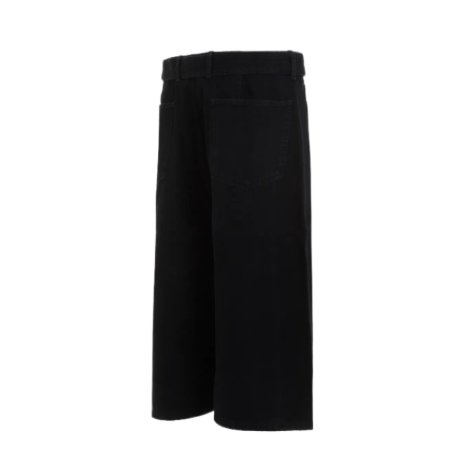 Twisted shorts