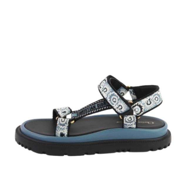 D-Wave Sandals