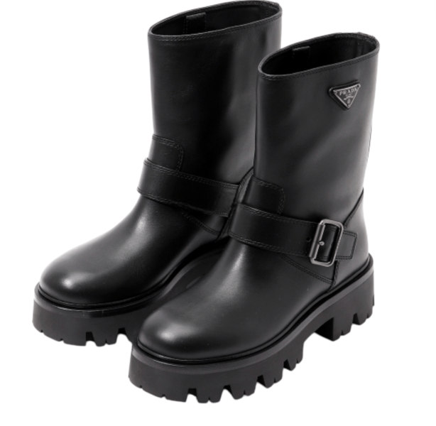 Stride leather biker boots in black
