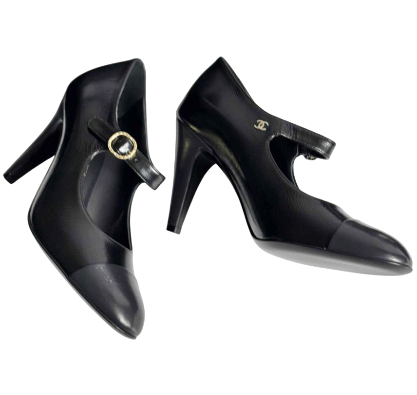 CHANEL Black Heels Patent Leather