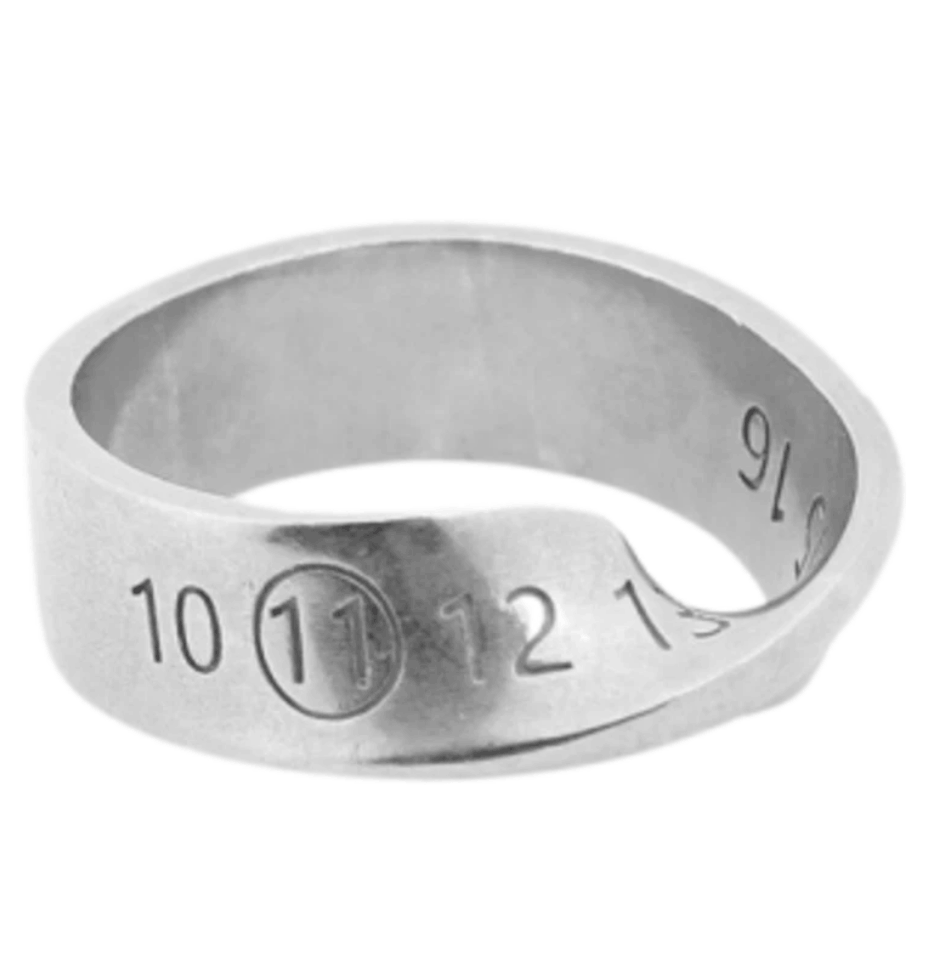 Maison Margiela Logo Twisted Number Ring Silver