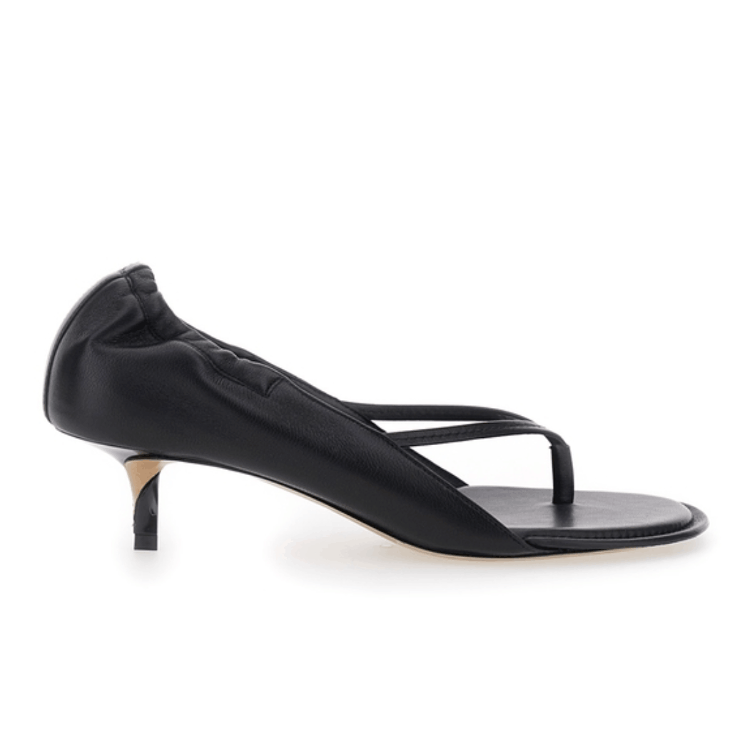The low sandals