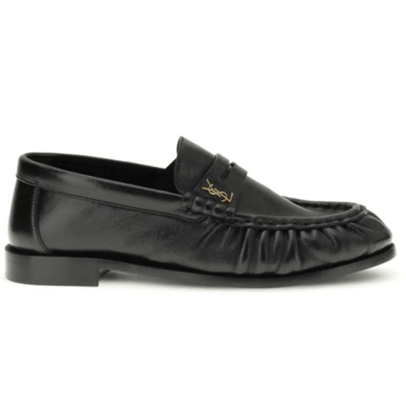 LE LOAFER supple in shiny leather in Black