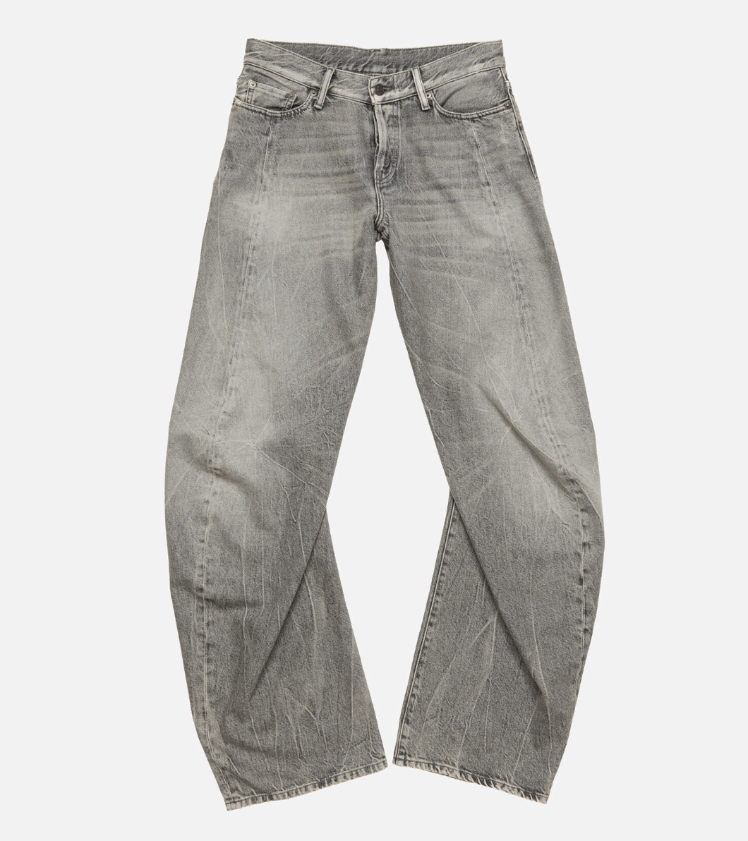 Loose fit jeans - 2006F  ( Waist 28 Length 32 )