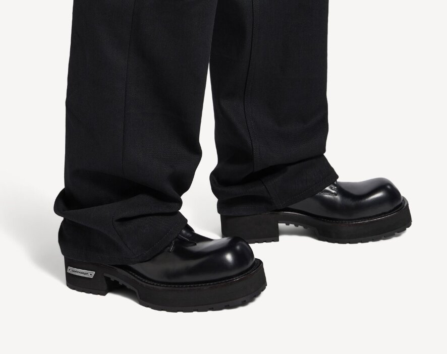 Men's Venom Derby in Black