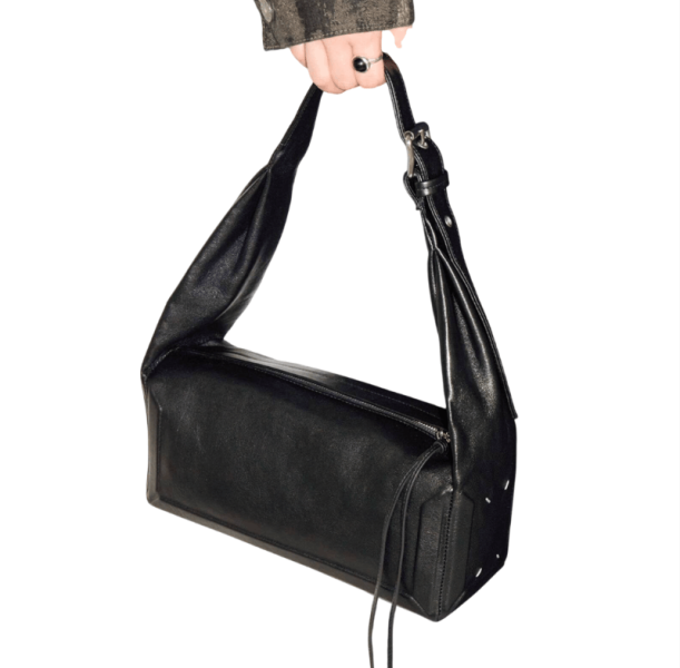 Box Bag East West Medium - Black