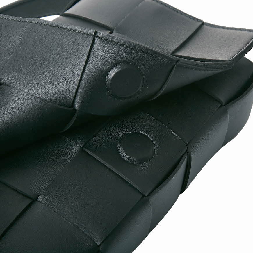 Cassette Shoulder Bag Crossbody Bag - Black 