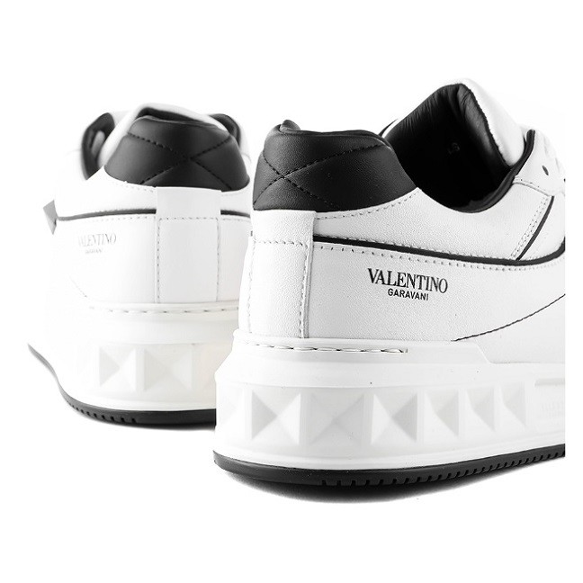 One Stud Low Top One Stud Men's Sneakers