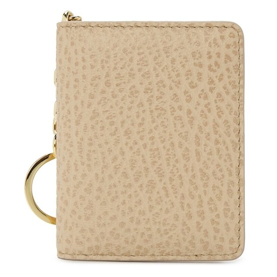 Discover Maison Margiela Stitch