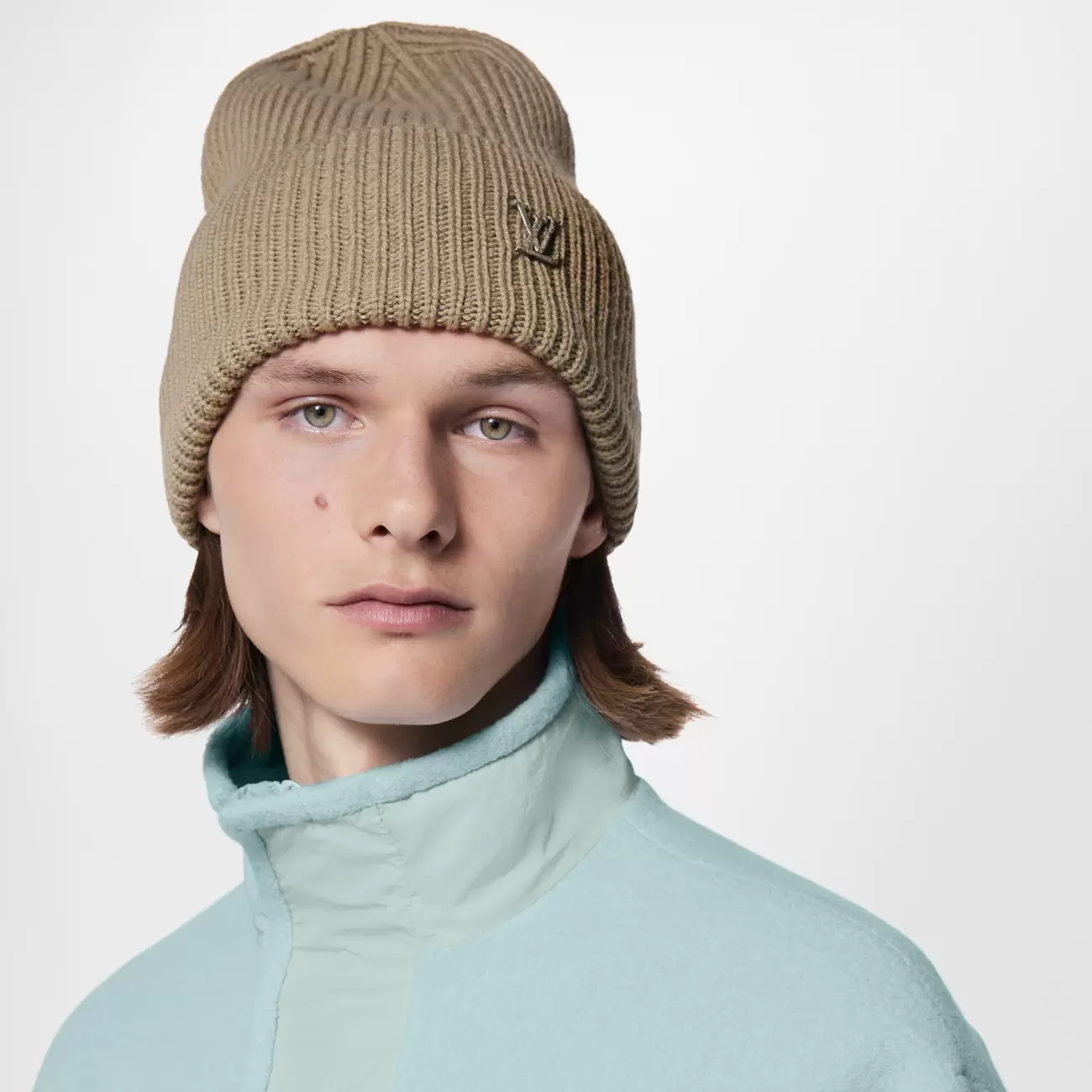 LV AHEAD BEANIE BEIGE