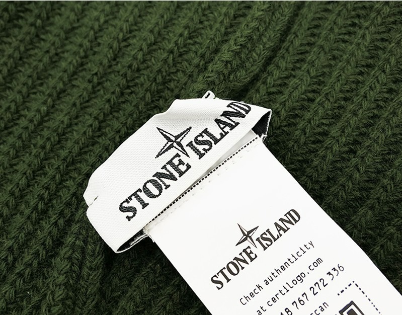 Logo patch ribbed wool beanie (Olive)