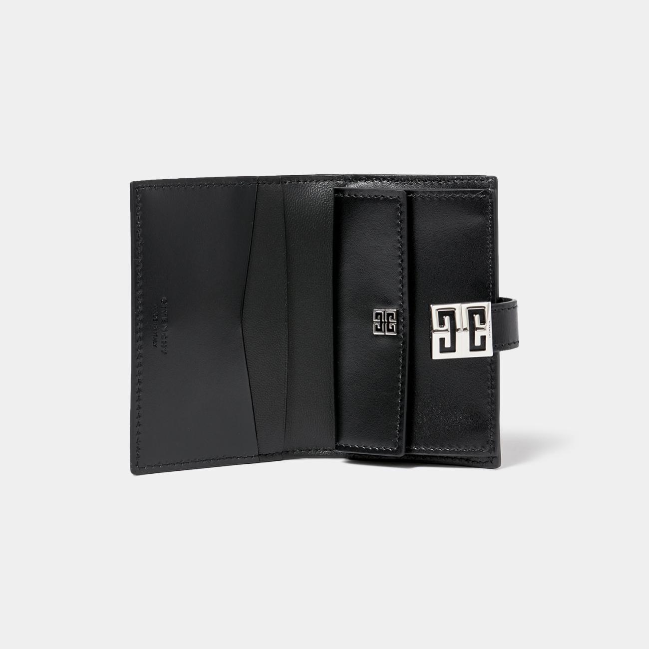 Small 4G wallet in smooth Box calfskin leather.