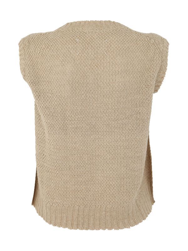 Stitched v-neck knitted vest