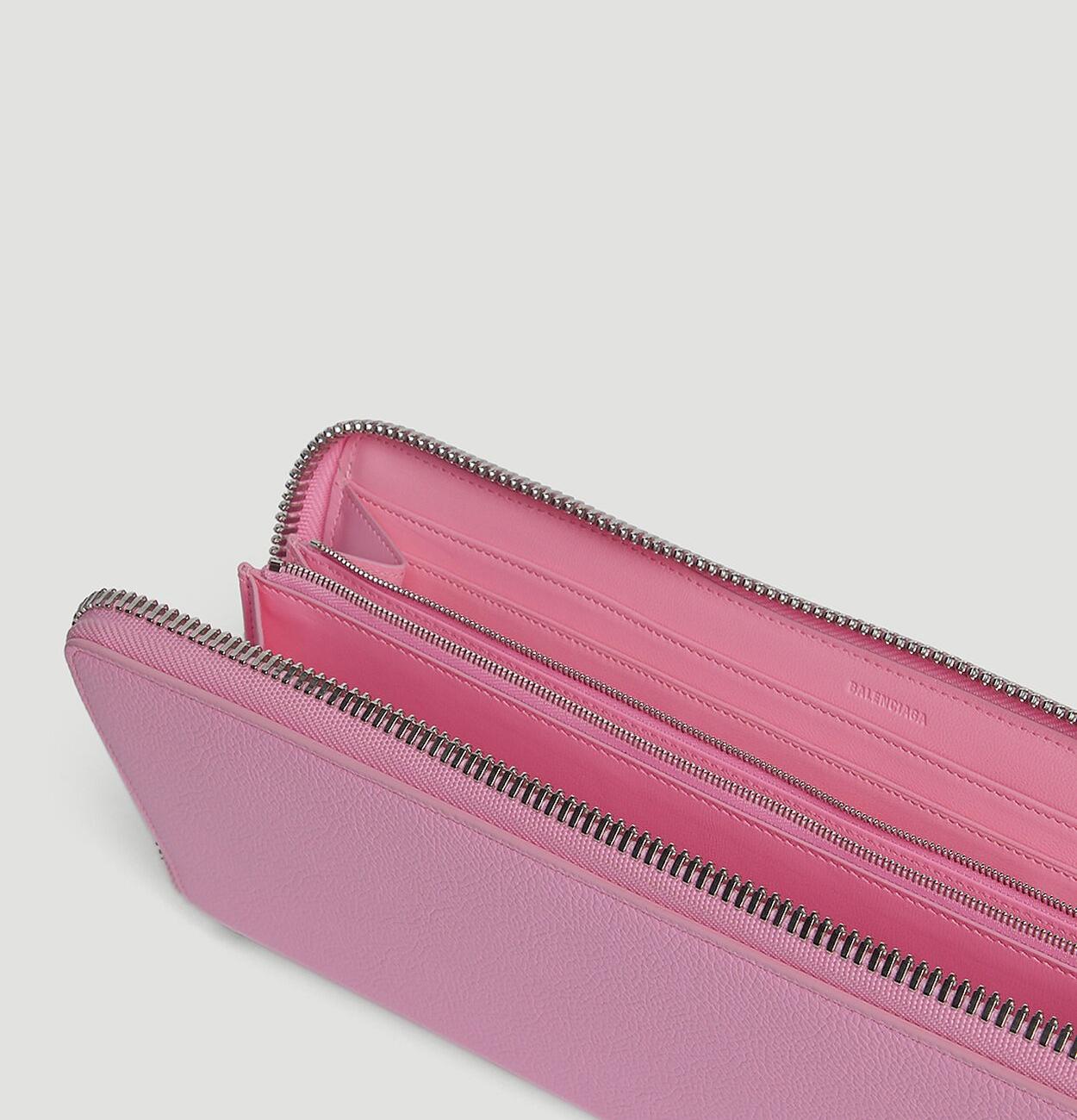 Leash Clutch Bag in Pink