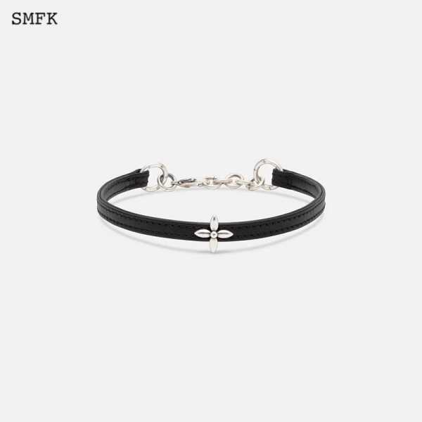 BLACK CROSS FLOWER VINTAGE NECK RING