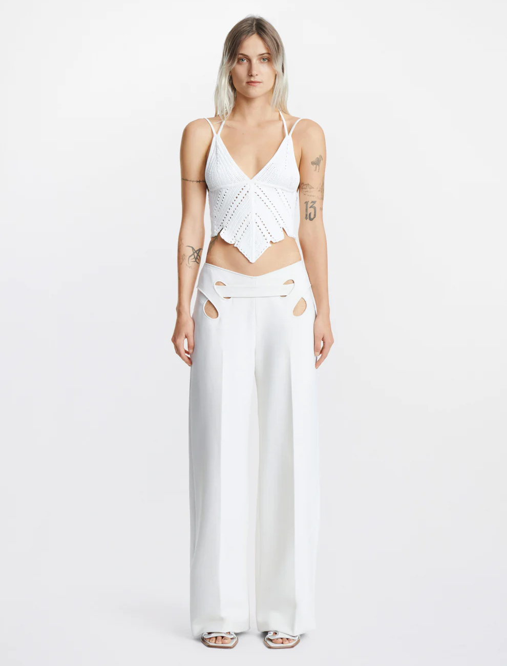 LEAF CROCHET CORSET TOP IN WHITE