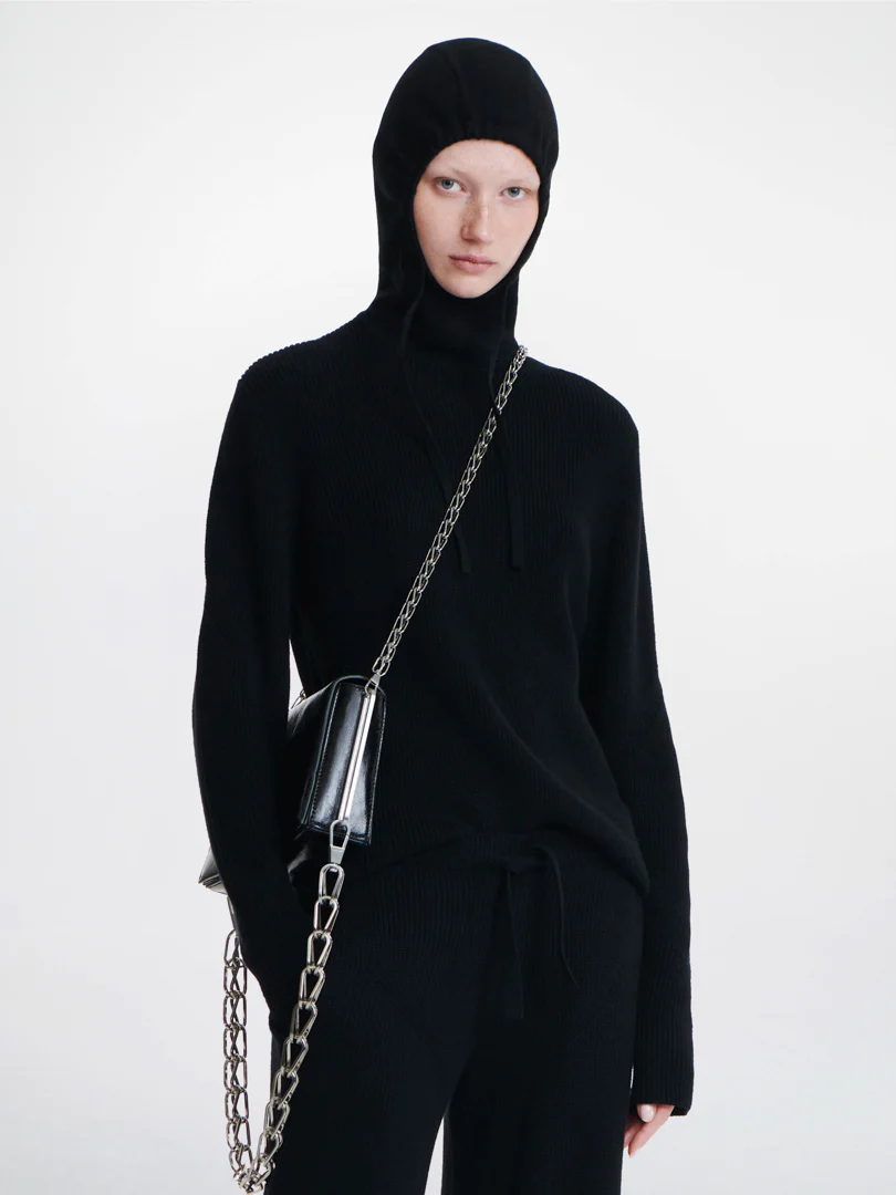 ENGINEERED RIB HOODIE - BLACK