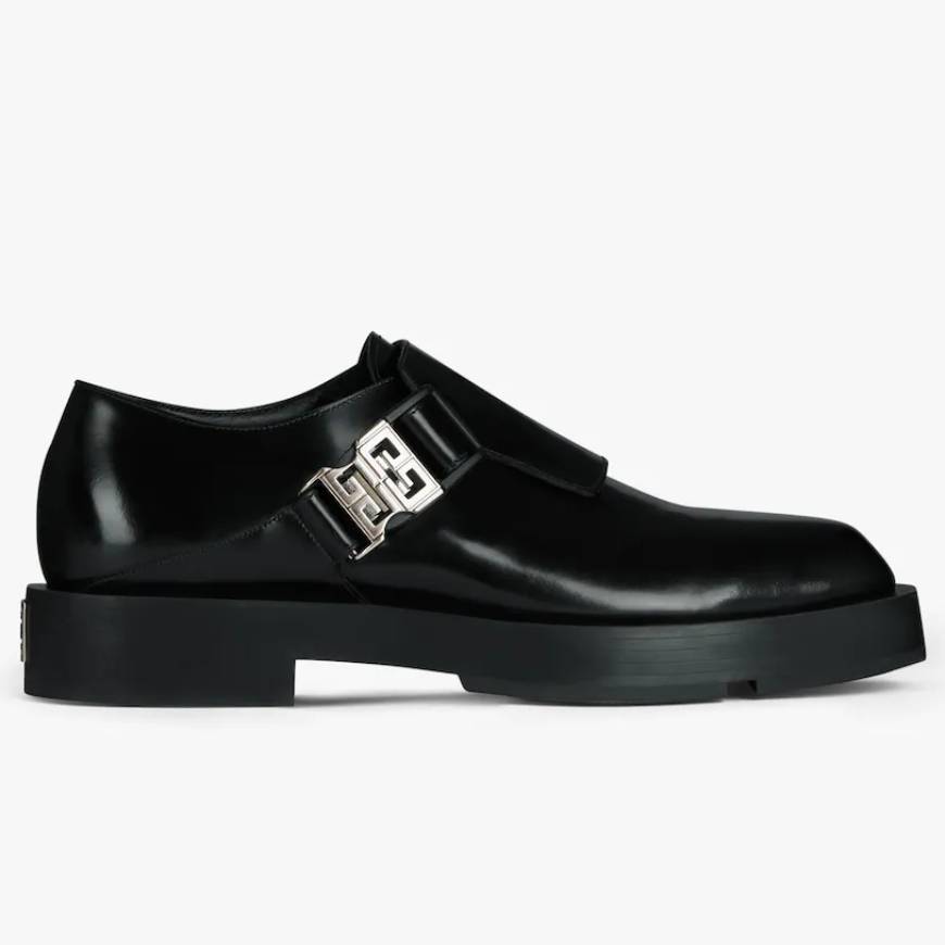 Squared derbies in leather with 4G buckle