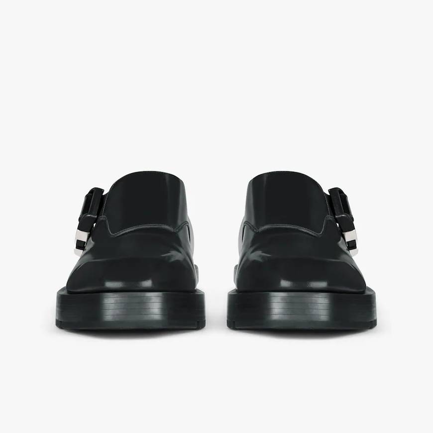 Squared derbies in leather with 4G buckle