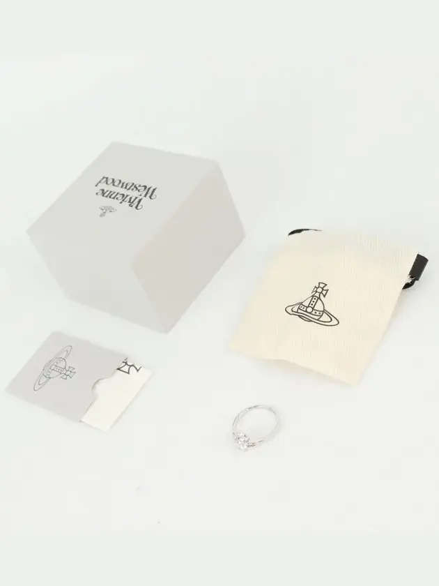 Vivienne Westwood Reina Petit Ring Silver