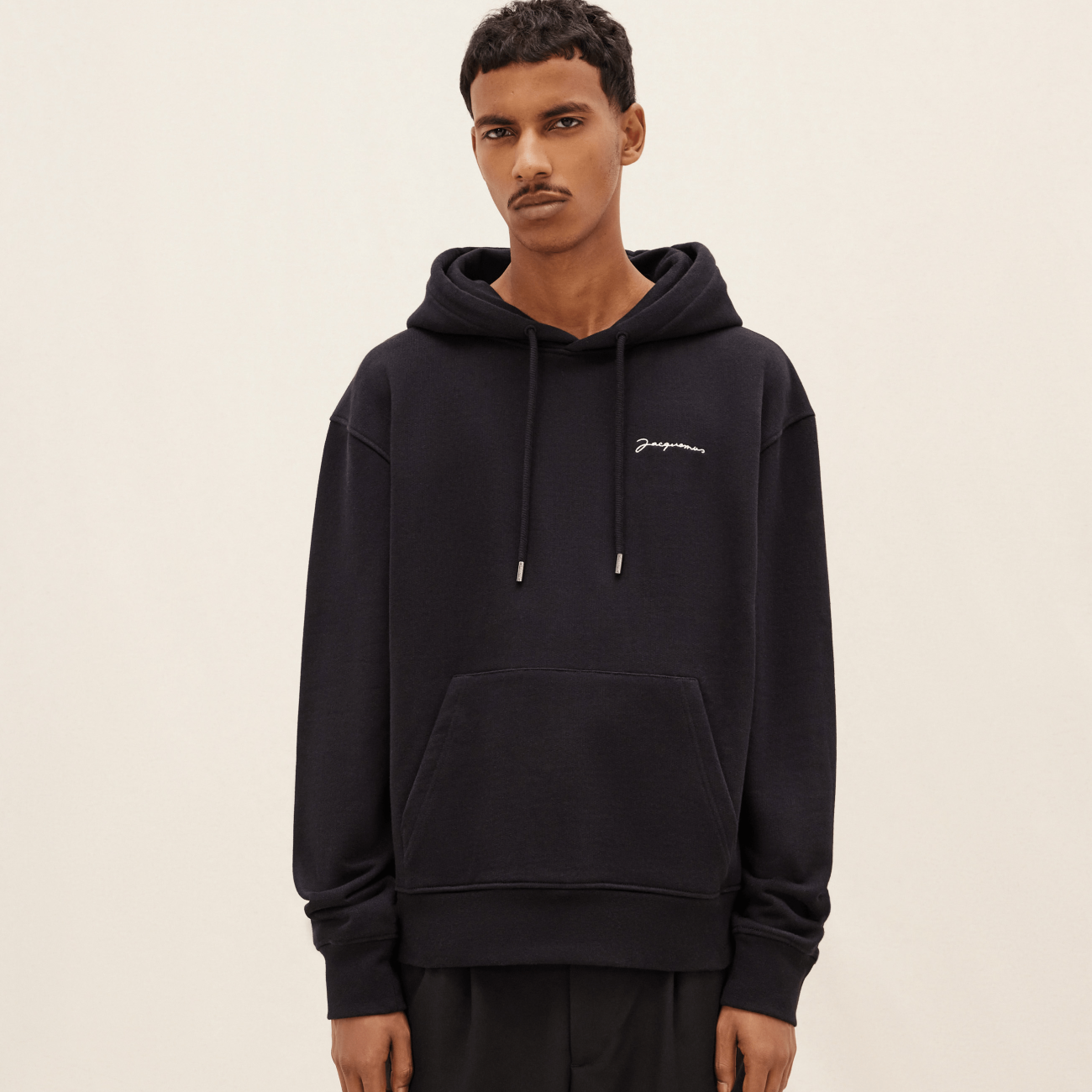 Le sweatshirt brodé in Black