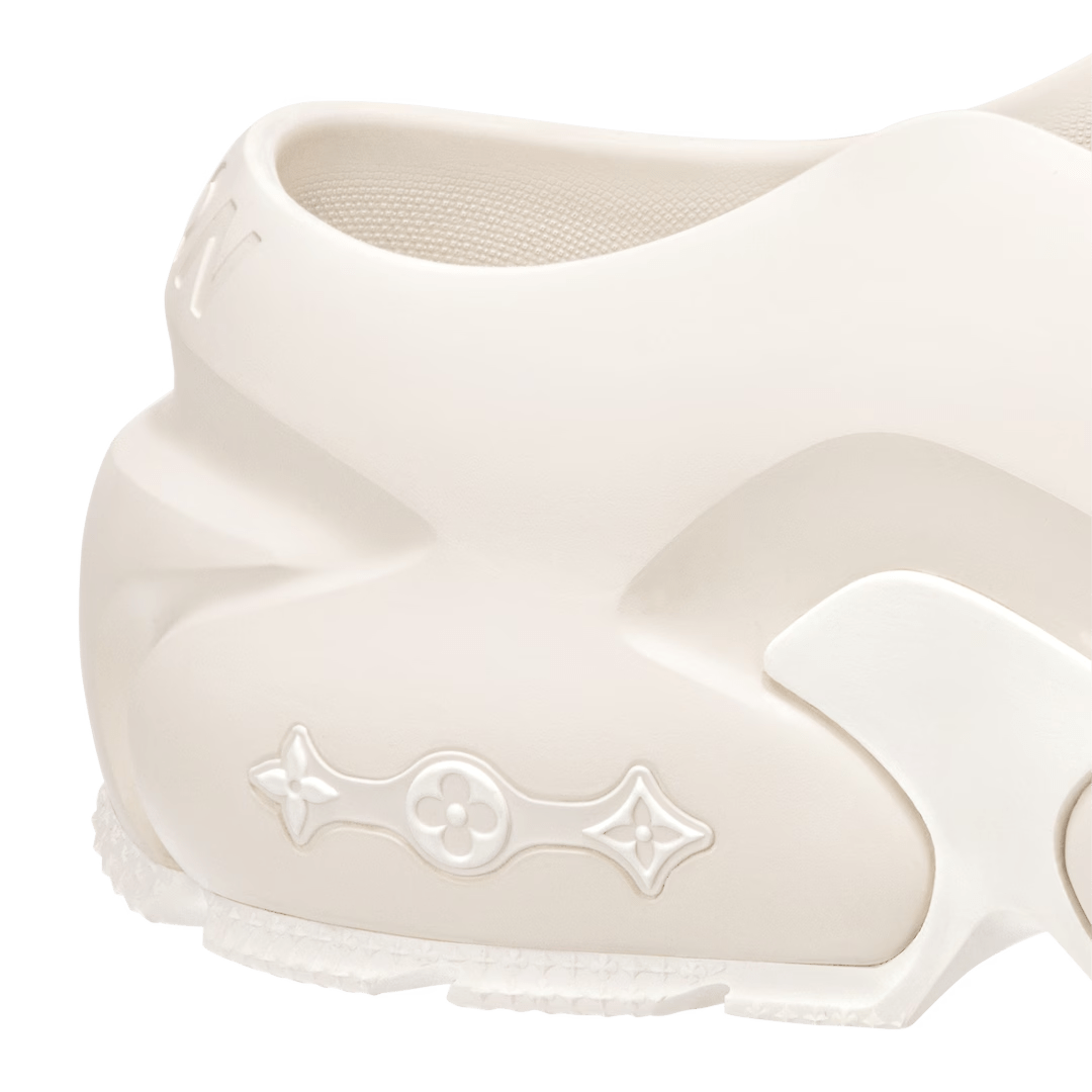  LV Shark Line sandals
