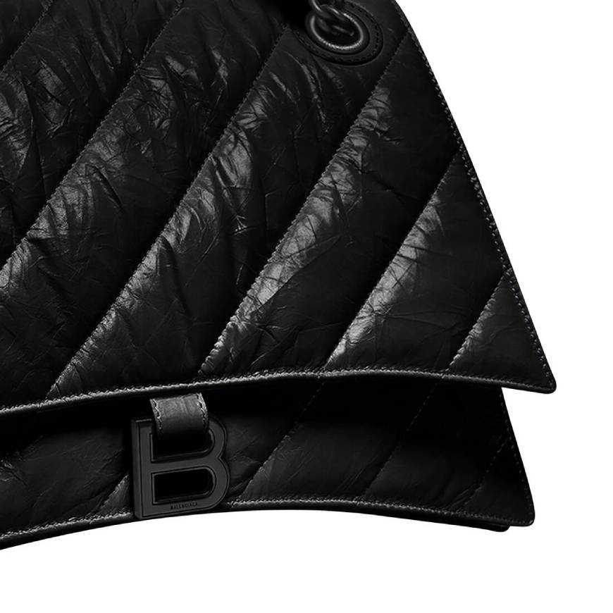 WOMEN'S CRUSH MEDIUM CHAIN BAG QUILTED IN BLACK