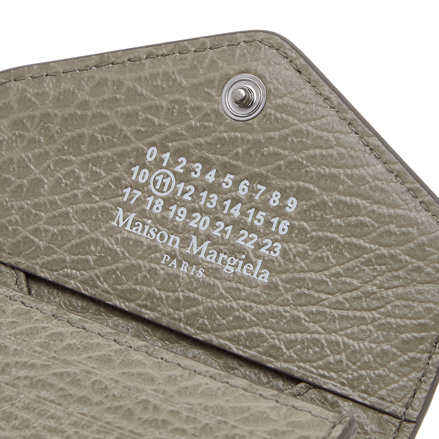 stitch fold cardholder