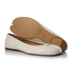 (W) Maison Margiela Tabi Ballet Flat Shoes Ivory
