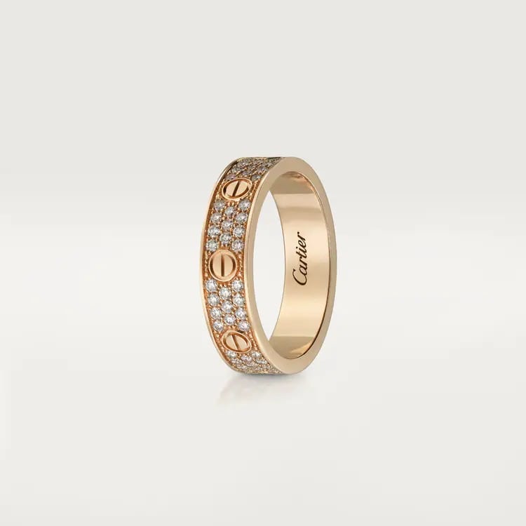 LOVE WEDDING BAND WITH DIAMOND PAVÉ