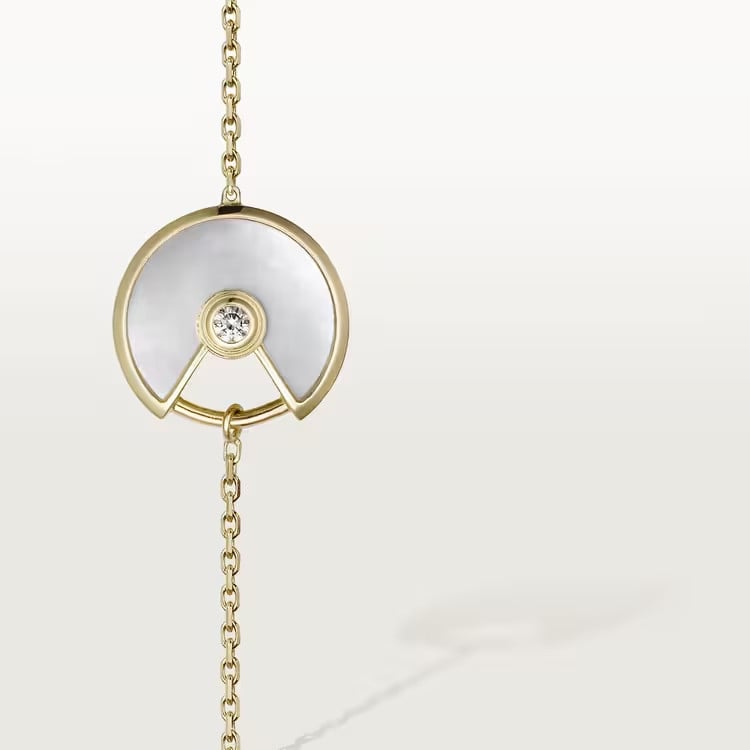 AMULETTE DE CARTIER BRACELET, XS MODEL