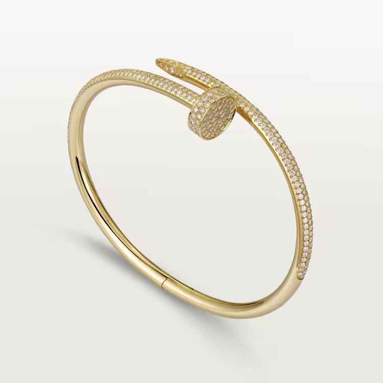 JUSTE UN CLOU BRACELET with 374 brilliant-cut diamonds