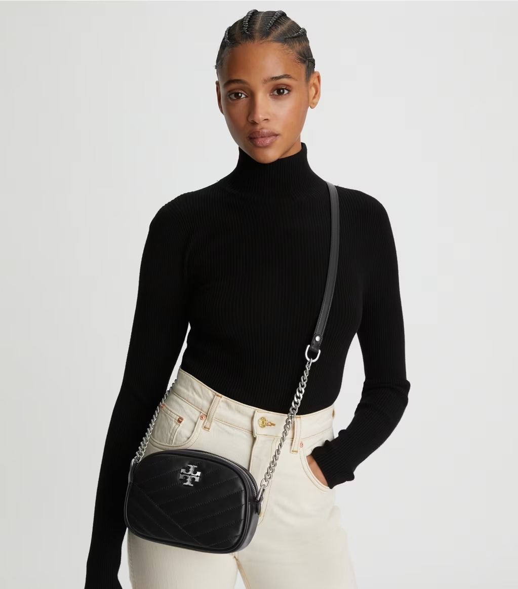 23SSKIRA CHEVRON SMALL CAMERA BAG