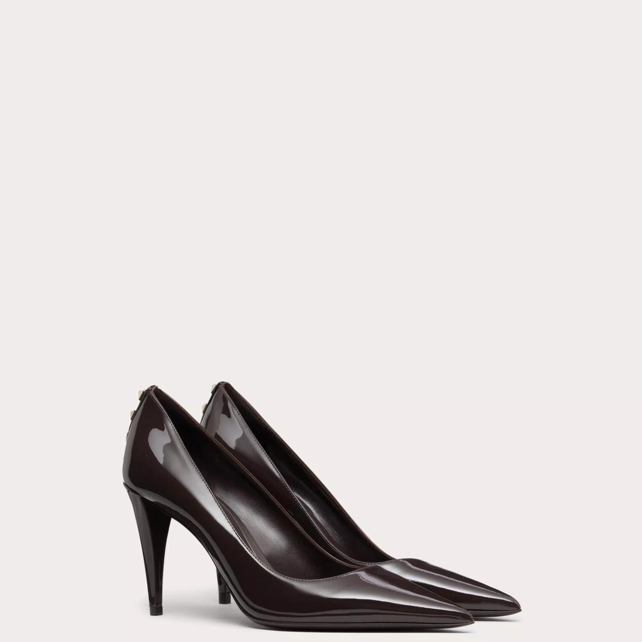 ROCKSTUD PATENT LEATHER PUMPS 90 MM