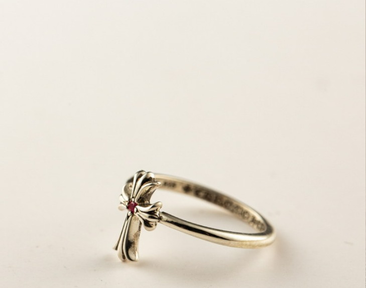 CH cross bubble gum ring paver ruby (after)