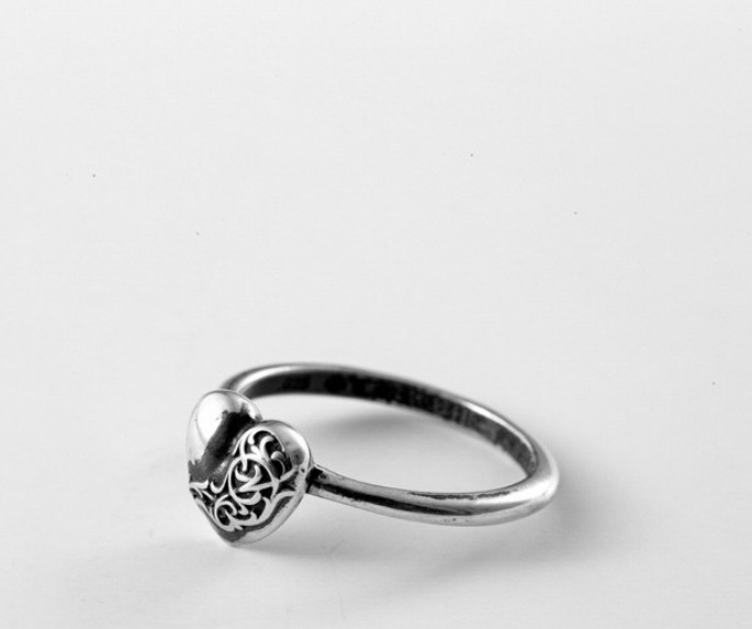 Heart bubble gum ring