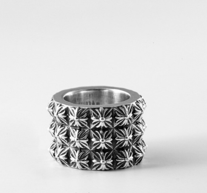 Pyramid Triple Fit Punk Ring