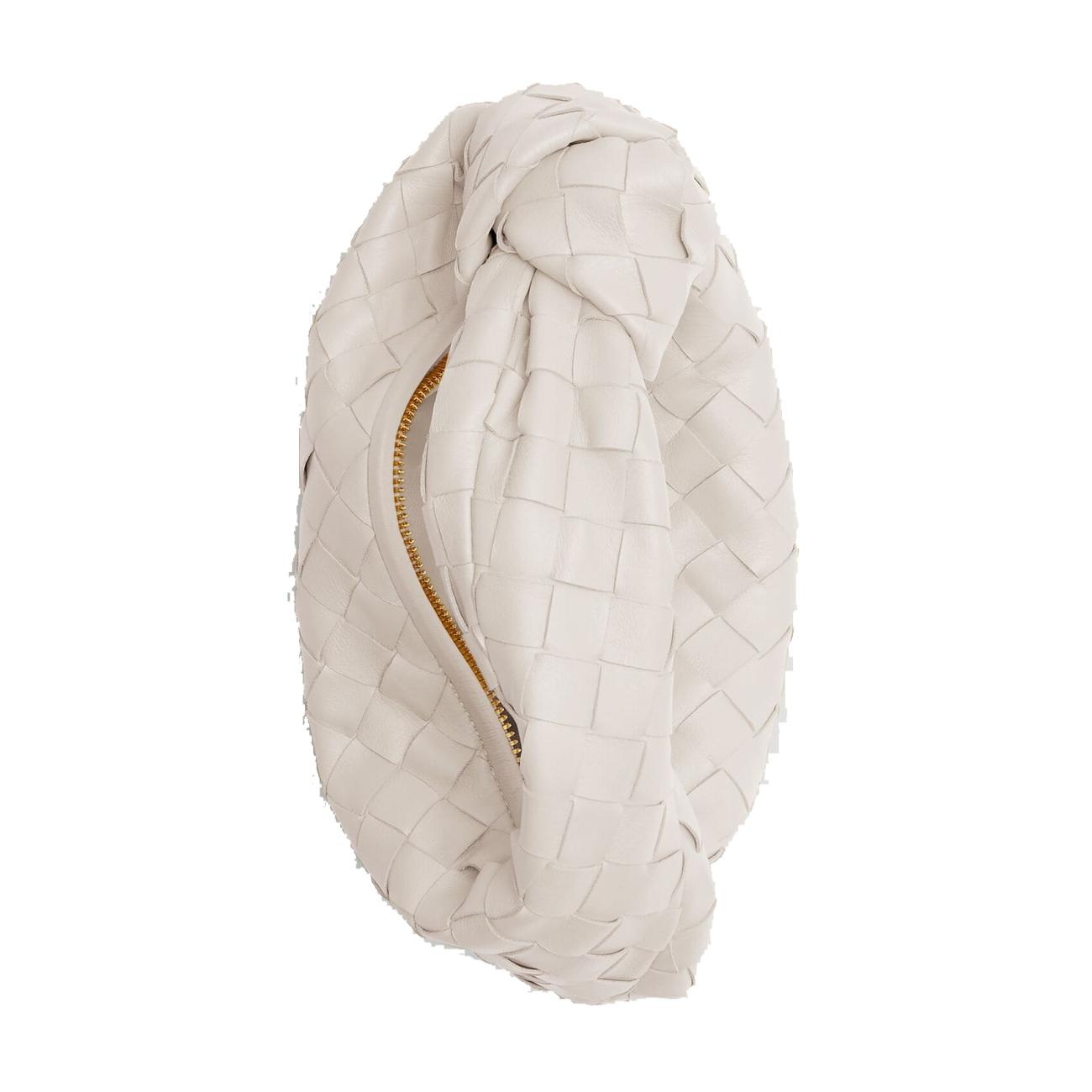 Crafted from sheepskin with intrecciato weave Choke white