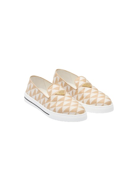 Embroidered fabric slip-on shoes