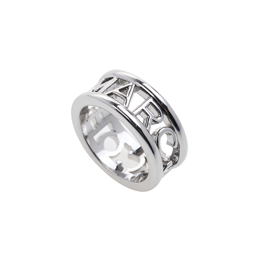 Common monogram ring