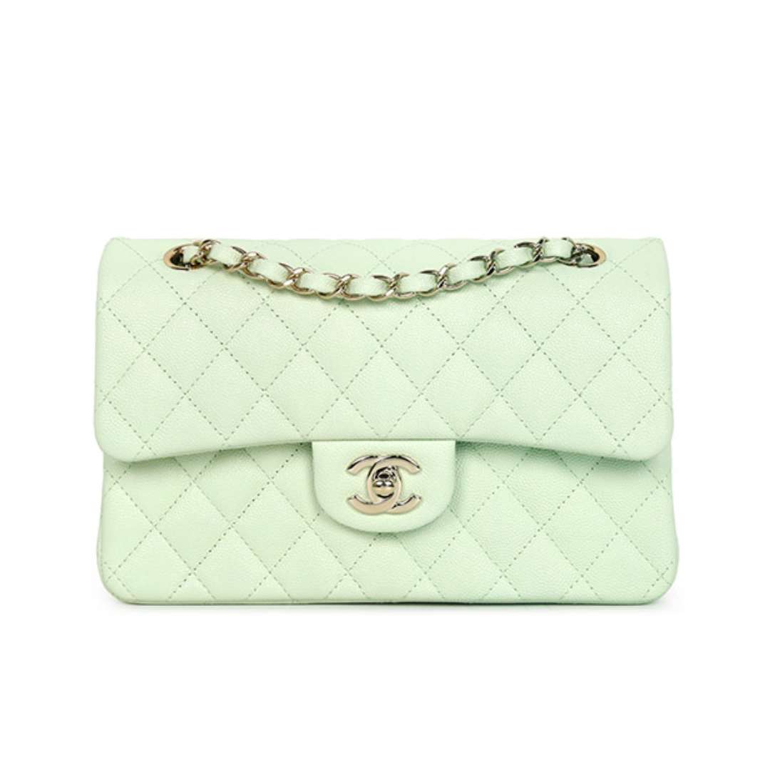 Classic caviar small chain flap bag